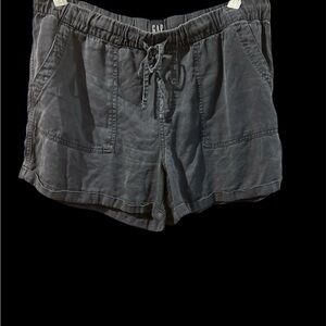 GAP Women's Charcoal Cargo Shorts